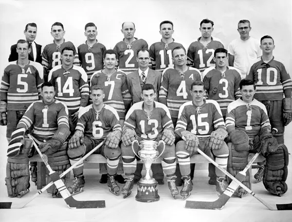 A Vernon hockey team portrait