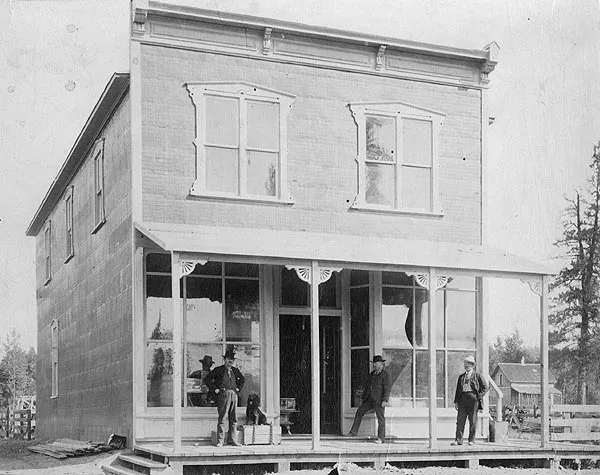 The hotel storefront